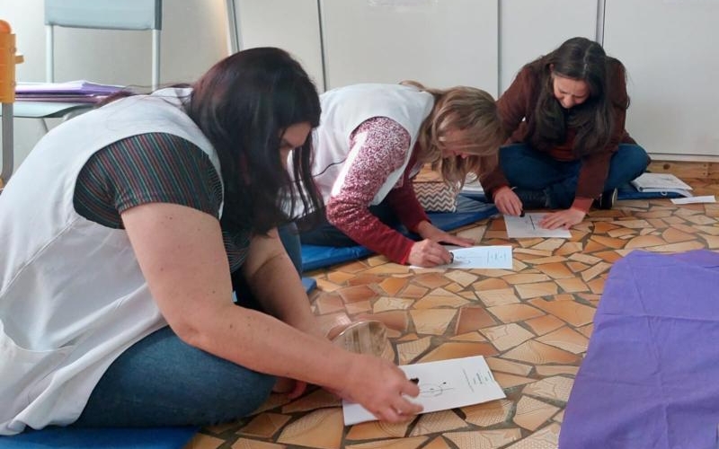 ENCONTRO PARA REFLEXÃO E ALINHAMENTO DE ATIVIDADES PEDAGÓGICAS FOI REALIZADO PELO CMEI CANTINHO FELIZ