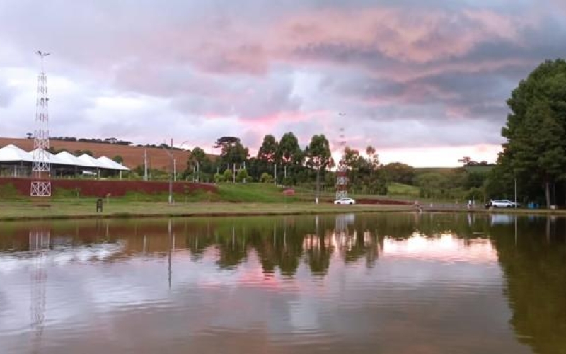 Está chegando a grande Festa da Uva e do Padroeiro São Francisco de Sales 2023.