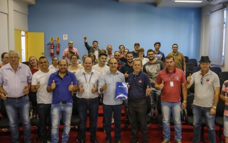 Mounir Chaowiche, presidente da Sanepar, anunciou investimentos ao município