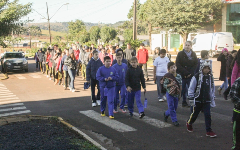Caminhada do 18 de Maio sai às ruas pelo Combate ao Abuso e à Exploração Sexual de Crianças e Adolescentes