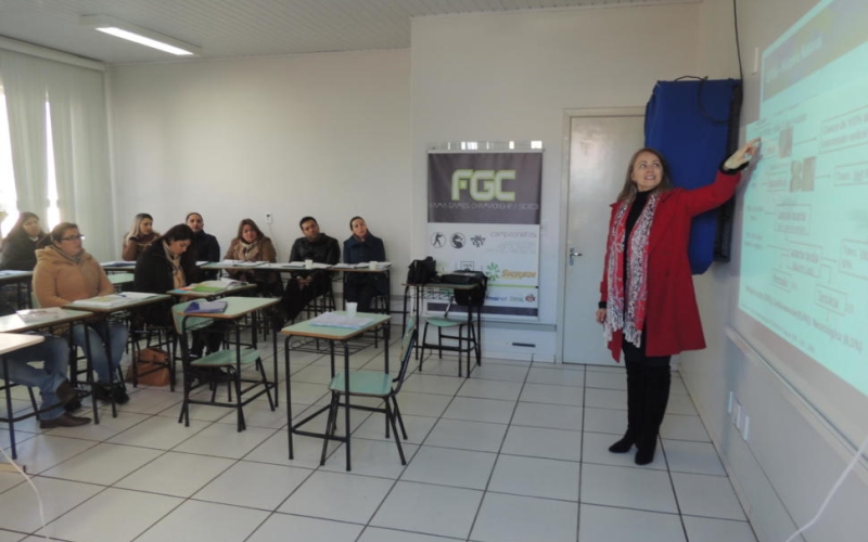 Equipe de profissionais do Centro de Saúde participaram de capacitação sobre o Manejo da Sífilis