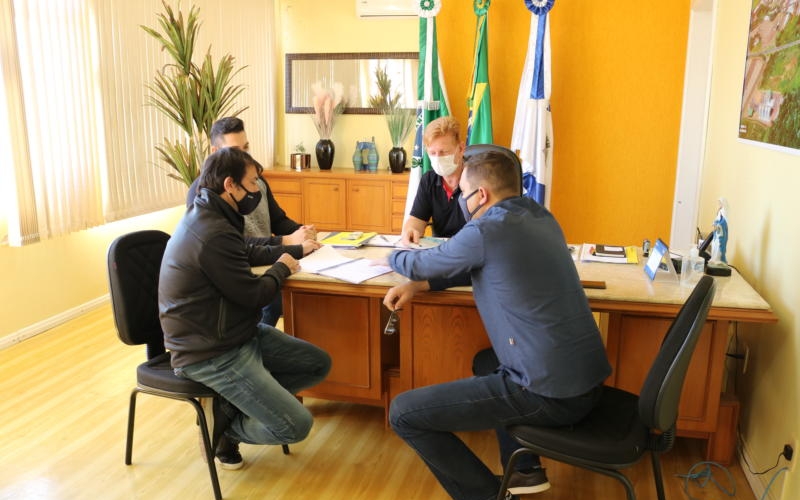 Administração Municipal reestrutura a Rede de Internet.