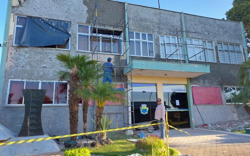 Prédio da prefeitura municipal terá novo visual.