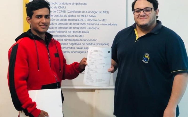 No dia 07 de abril Carlos Camargo realizou seu sonho; formalizando a abertura de seu primeiro empreendimento, a DNC Cons