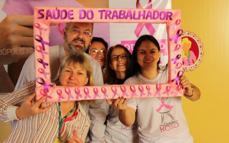 Saúde do Trabalhador promove ação alusiva a Campanha Outubro Rosa