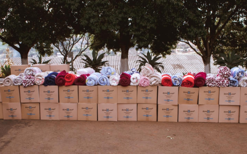 Mariópolis recebe kits de higiene e cobertores de campanha das cooperativas do município