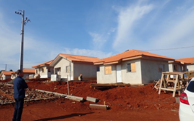 Superintendente da Cohapar realiza visita técnica em Mariópolis