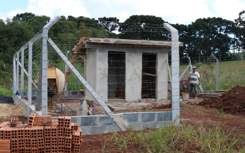Município de Mariópolis realiza obra de Distribuição de Água na Comunidade de Mangueirinha